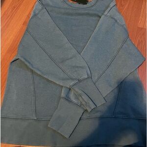 oversized sweatshirt